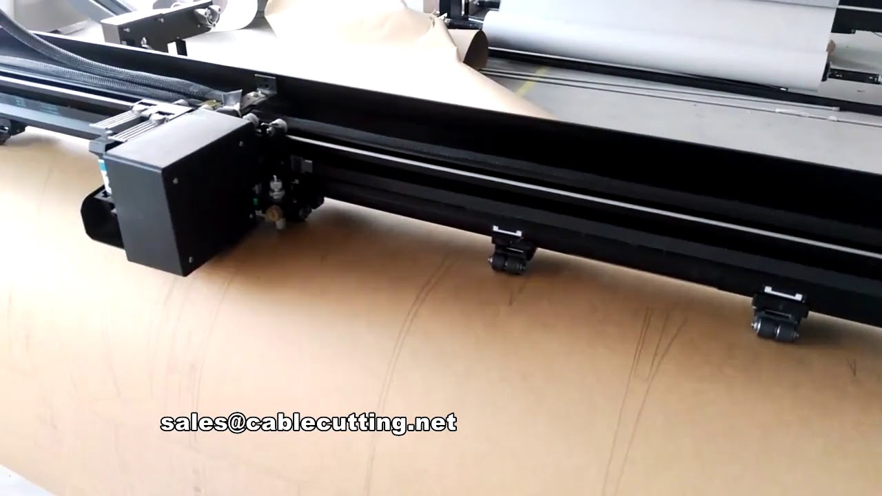 ماكينة القطع الأوتوماتيكية بالسكين الدقيقة - قاطعة بلوتر CNC